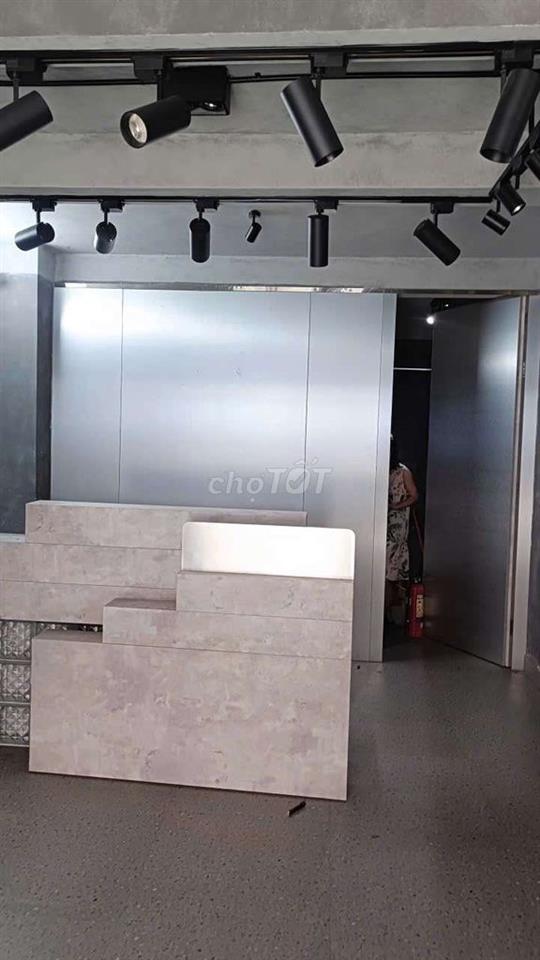 🔥🔥🔥 Nhà 4 tầng Tân Cảng, P.25, Q.Bình Thạnh, gần Landmark 81