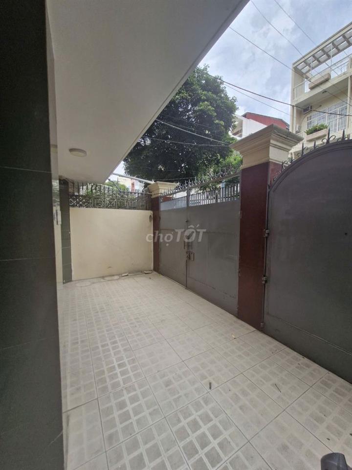 Cho thuê nhà Cư xá Chu Văn An, ( Đường số 5 ) Q.BT. DT:8X20, 3 LẦU