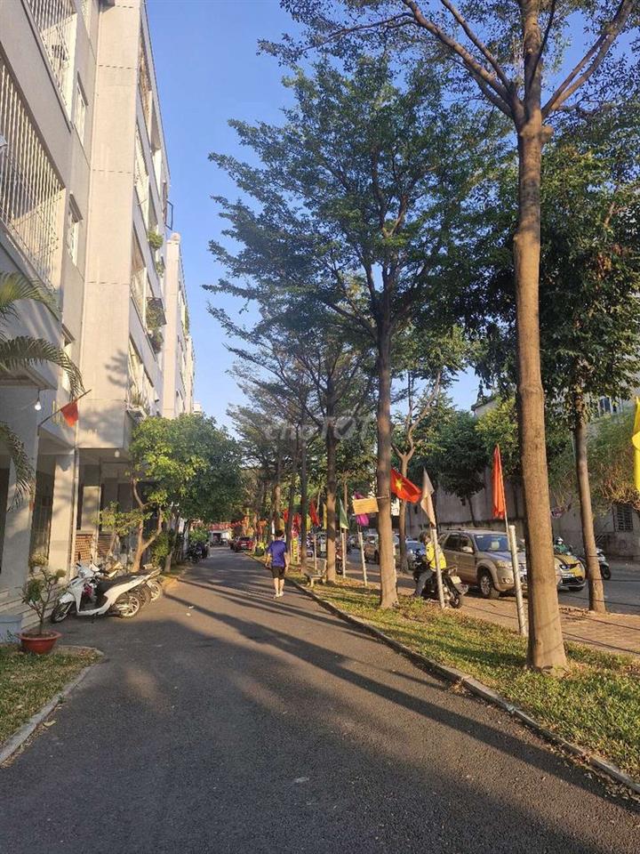 Bán chung cư 468 Phan Văn Trị p7 gò vấp, dt 76m, 2PN