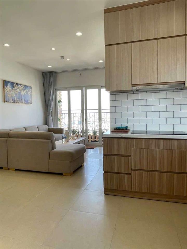 Căn góc, view đẹp thoáng chung cư gia Phát, dt 74m, full nội thất