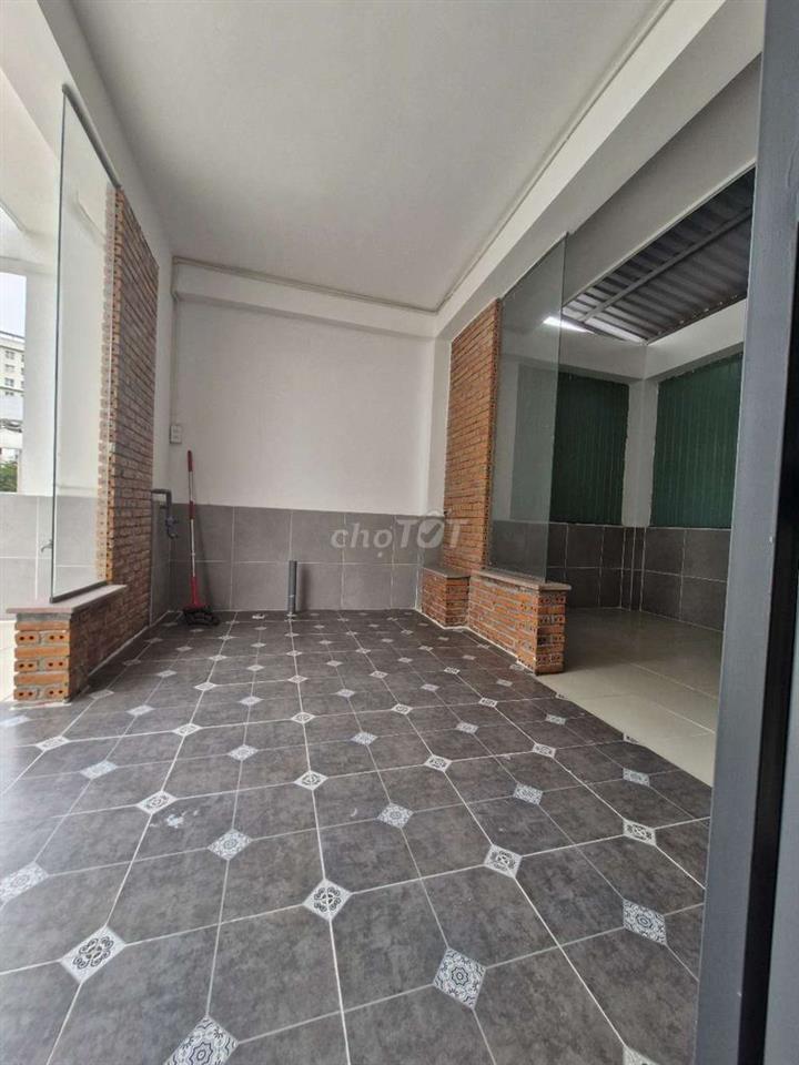Biệt thự siêu rộng tại khu Sài Gòn Coop, dt 215m, 4 tầng. HH2%