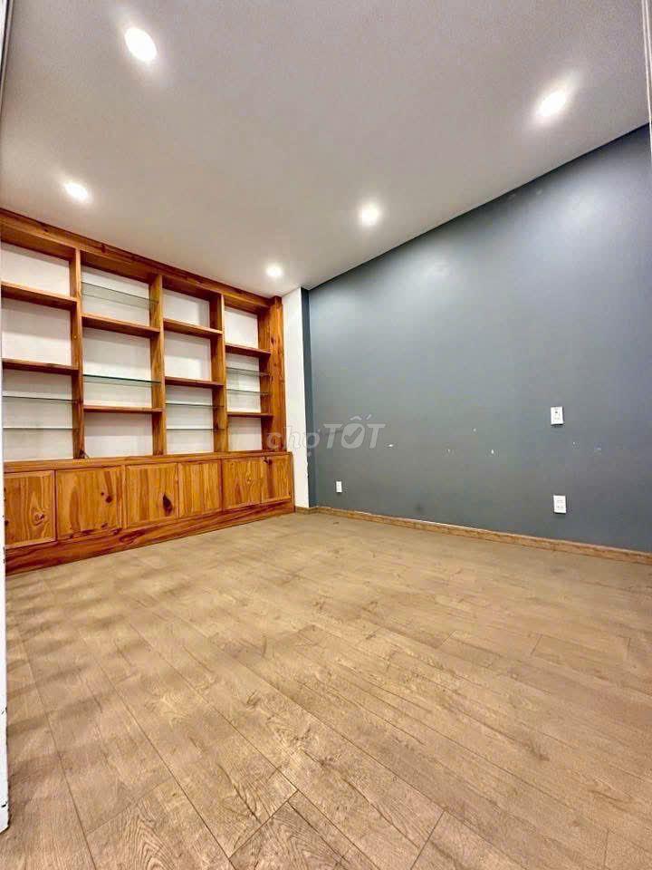 Bán nhà 1 trục thẳng hẻm XH đường Lê Đức Thọ, P.16,Q. Gò Vấp, DT 151m