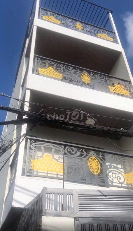 Nhà mới xây đường quang trung p10, quận Gv, dt63m, 3 lầu, 8P- Hẻm XH