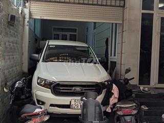 Bán biệt thự Dương Quảng Hàm, P5, sát bên bờ Kênh Tham Lương, dt 7x20m