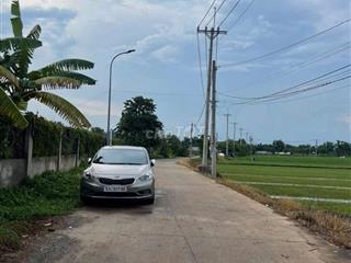 Bán lô đất mặt kênh đường xe hơi xã nhị bình, Huyện Hóc Môn, dt 1626m