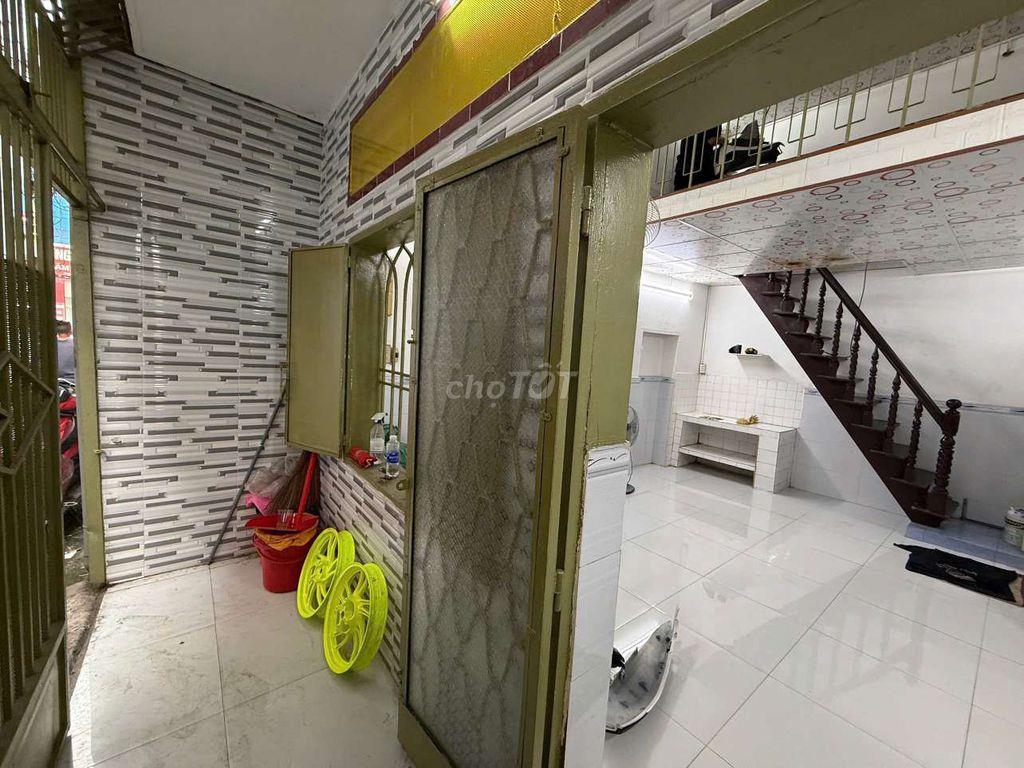 Bán nhà sau lưng MT đường Tô Ký, p.Đông Hưng Thuận, q12, giá 1.99ty tỷ