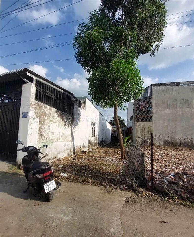 Bán lô đất thổ cư gần ngay cầu 2 cứng, q12, dt 4x21m giá 3,8 tỷ,HH 1%