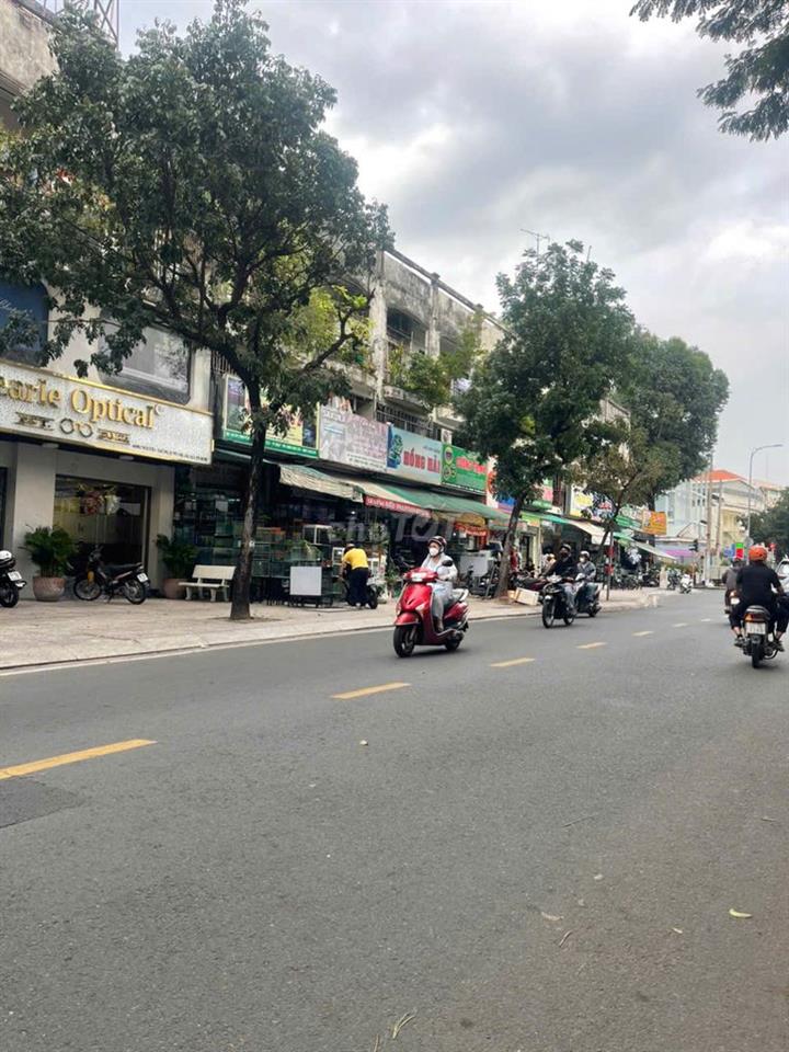 Bán căn trệt mặt tiền chug cư 44 nguyễn thông, p Võ Thị Sáu, q3 DT 99m
