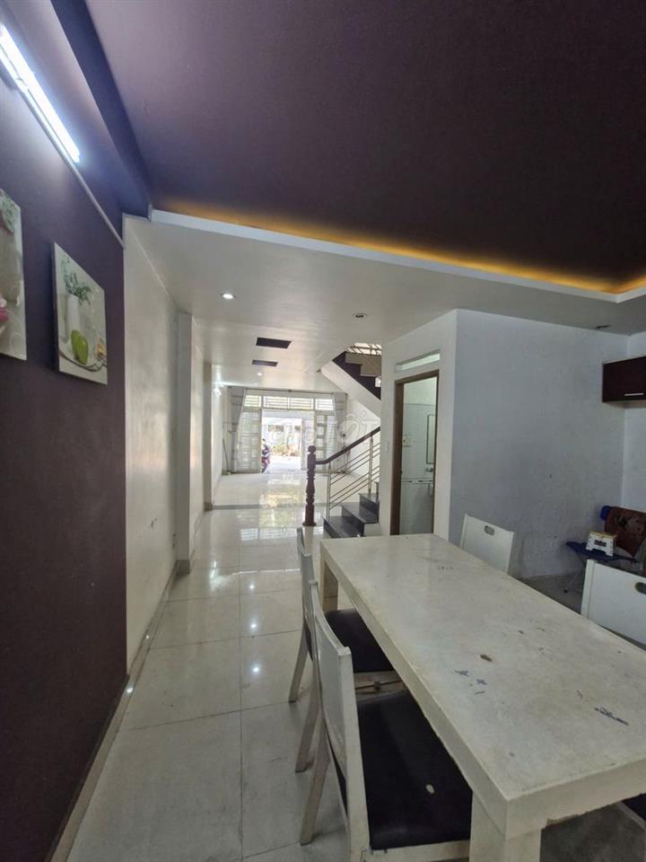 Nhà hẻm xe hơi thông ĐƯỜNG SỐ 28 - P.6 , dt 4.6m x 17,5m, lửng + 3 tấm