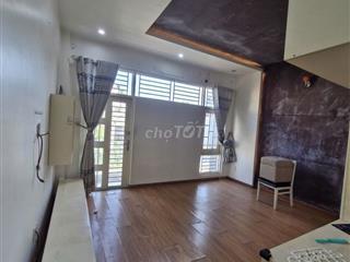 Nhà hẻm xe hơi thông ĐƯỜNG SỐ 28 - P.6 , dt 4.6m x 17,5m, lửng + 3 tấm