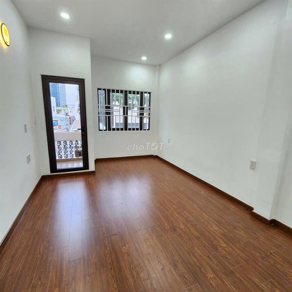 Cho thuê nhà mới Ngô Tất Tố, 4 tầng, 4 x 20m, hẻm xe hơi, chỉ 21tr