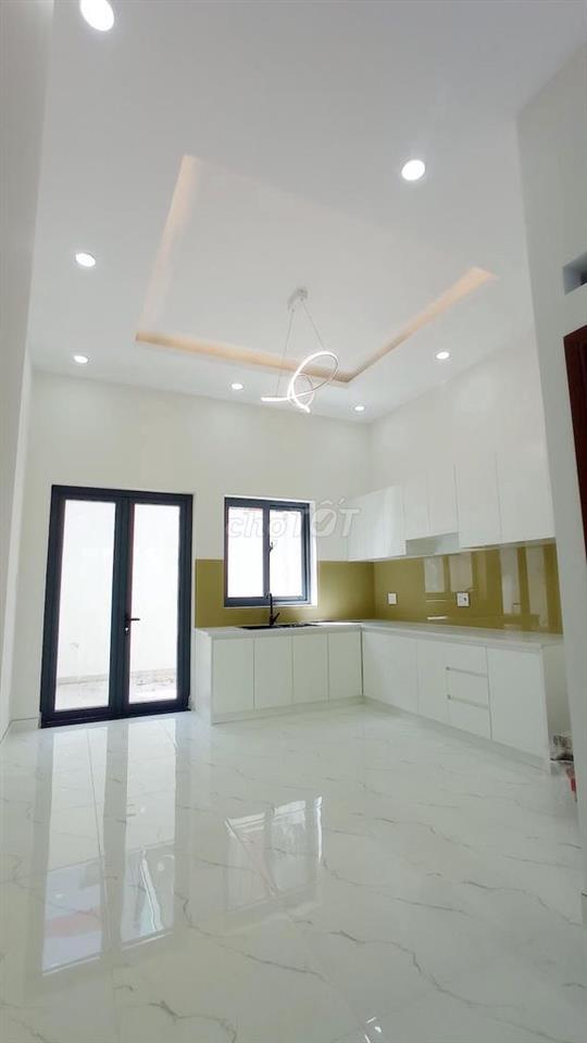 Cho thuê nhà mới 100% Phạm Văn Chí, 4 tầng 4pn5wc, chỉ 12.5tr