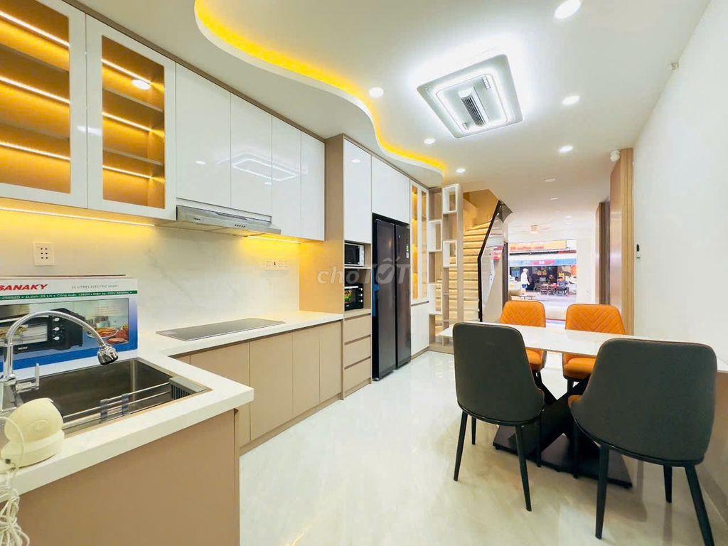 Cho thuê nhà mặt tiền Phan Đăng Lưu, 3 tầng, Full nội thất