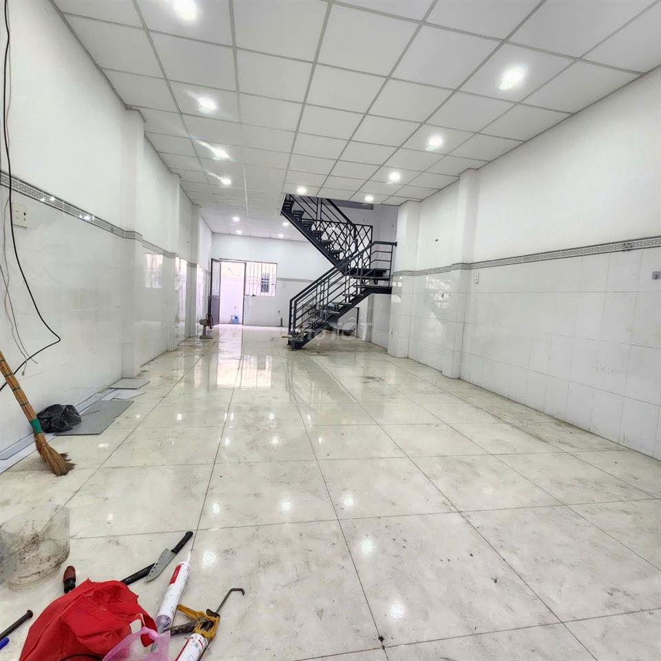 Cho thuê nhà 262/Lũy Bán Bích, 5 x 16m ( DTSD:160m2), 2 tầng, chỉ 10tr