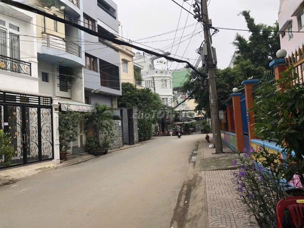 Cho thuê biệt thự Lạc Long Quân - 5 tầng - 9m x 13m (DTSD: 585m2) 