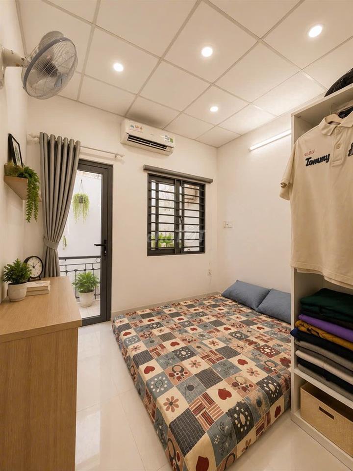 Bán nhà mới đẹp Thoại Ngọc Hầu, 30m2, hẻm xe hơi, full nội thất