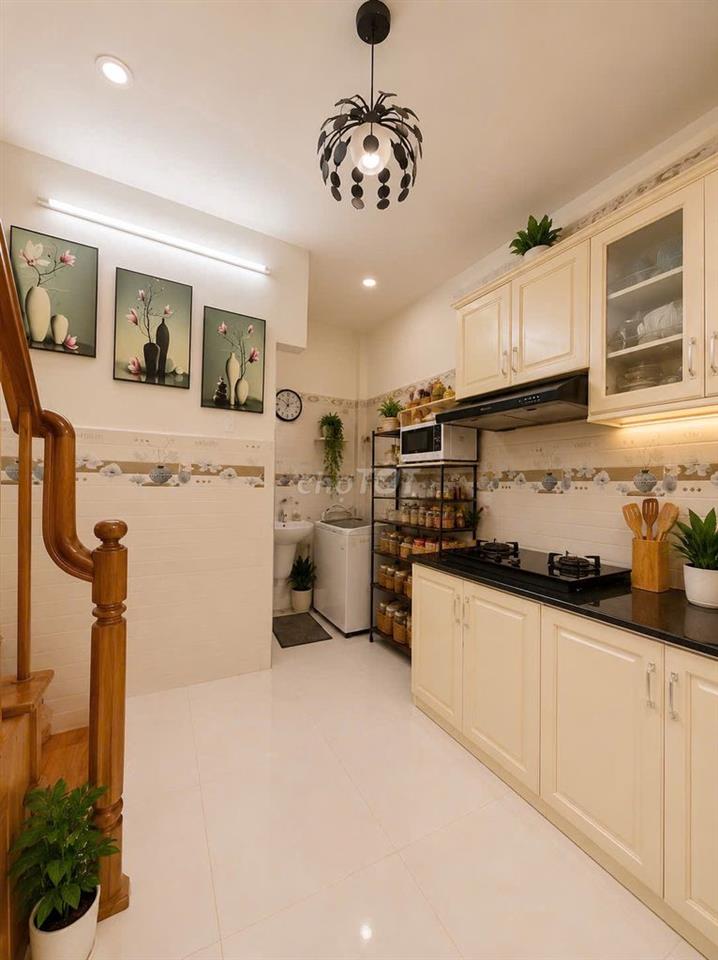 Bán nhà mới đẹp Thoại Ngọc Hầu, 30m2, hẻm xe hơi, full nội thất