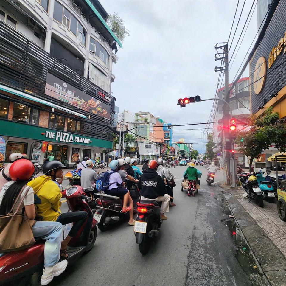 Cho thuê mặt bằng Đồng Đen, 8 x 11m, KD đa ngành, chỉ 17tr