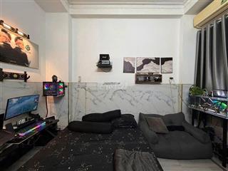 Cho thuê nhà Nguyễn Tiểu La, 4 tầng 3pn3wc, chỉ 12.5tr/tháng