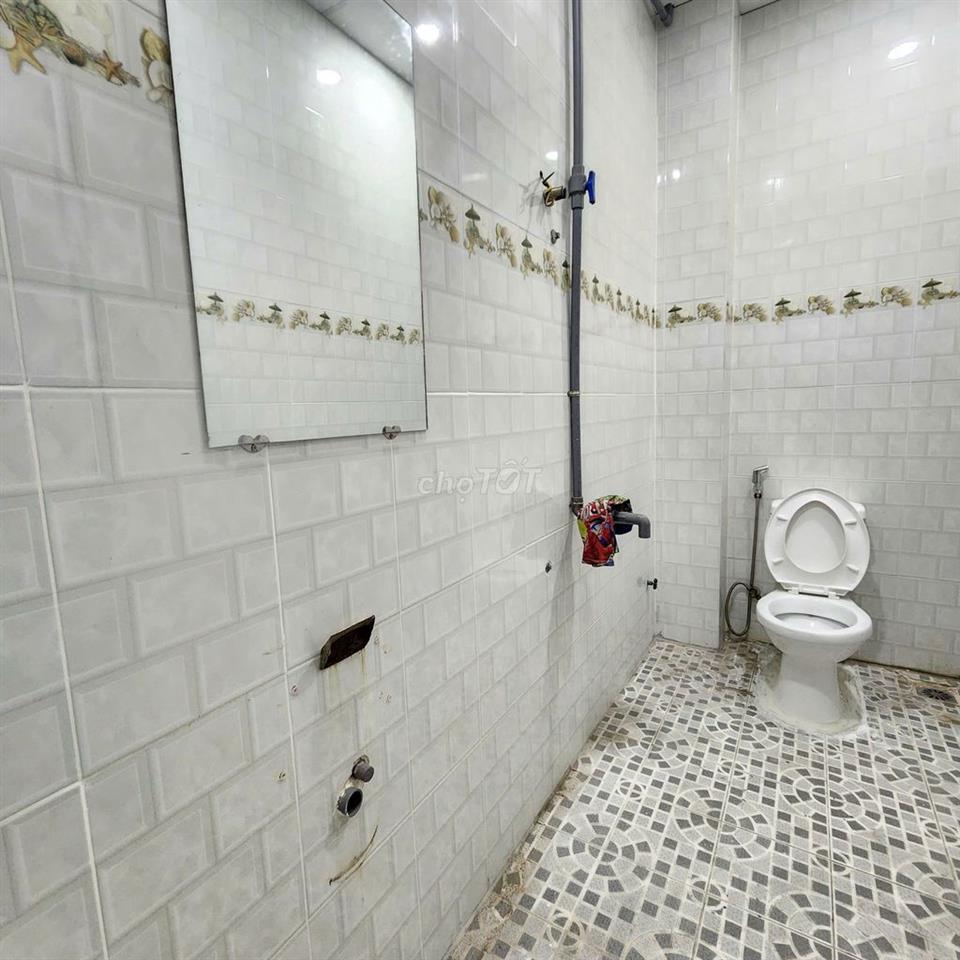 Cho thuê nhà Lũy Bán Bích, 2 tầng, 5 x 16m, chỉ 10tr/tháng