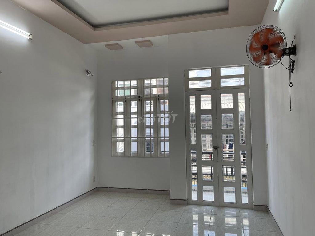 Bán gấp nhà Nguyễn Văn Săng, 2 tầng, 4 x 14m vuông vức, chỉ 5.65 tỷ