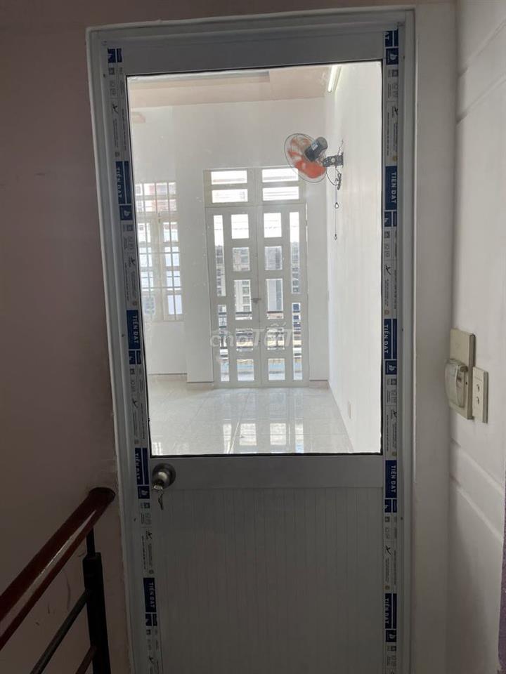 Bán gấp nhà Nguyễn Văn Săng, 2 tầng, 4 x 14m vuông vức, chỉ 5.65 tỷ
