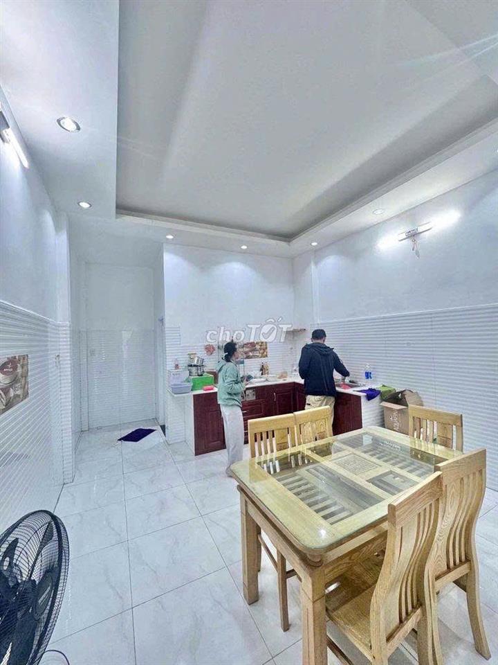 Cho thuê nhà Lê Trọng Tấn, 3pn2wc, chỉ 9tr/tháng