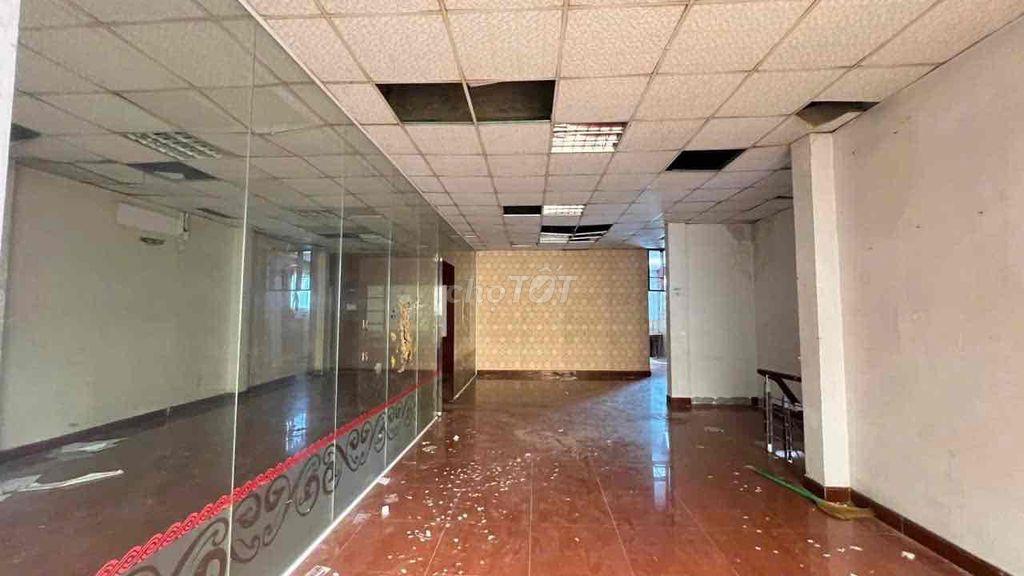 KHO XƯỞNG VP 550m NGAY VẠN PHÚC ĐIỆN 3 PHA SÂN ĐẬU XE