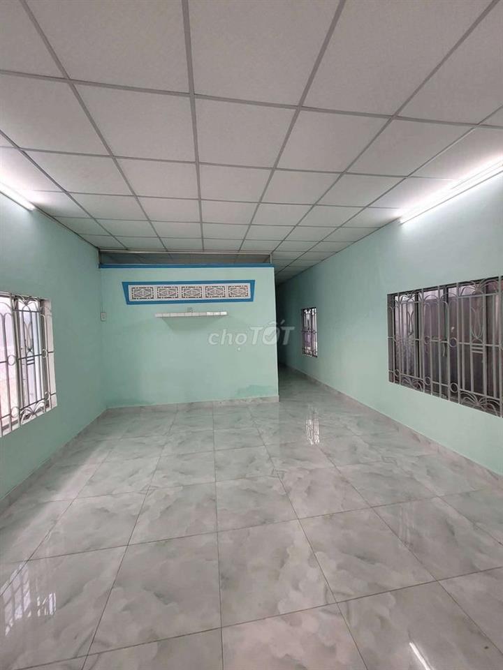 NHÀ RỘNG 170M SÂN RỘNG 3PN ĐƯỜNG LỚN XE CONT GẦN NGÃ 4 BÌNH PHƯỚC