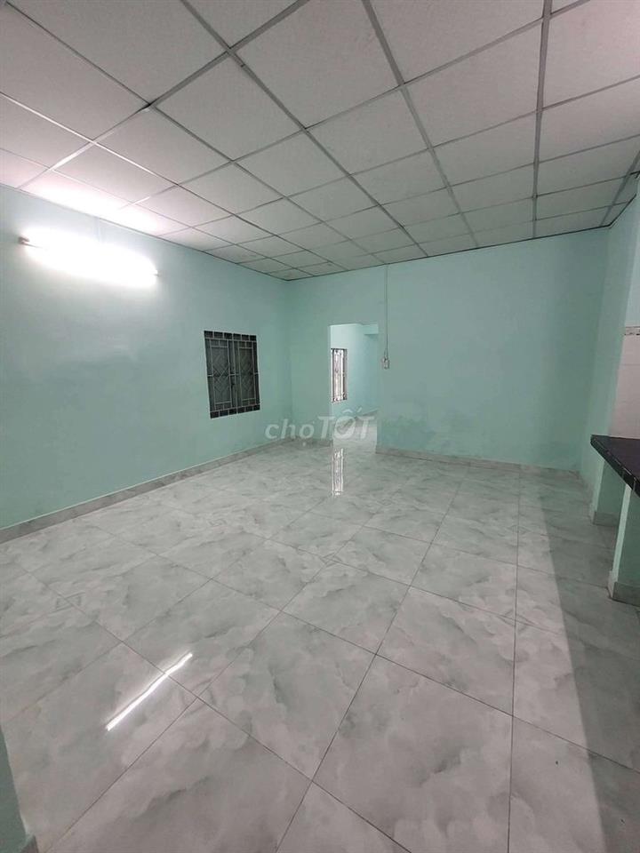 NHÀ RỘNG 170M SÂN RỘNG 3PN ĐƯỜNG LỚN XE CONT GẦN NGÃ 4 BÌNH PHƯỚC