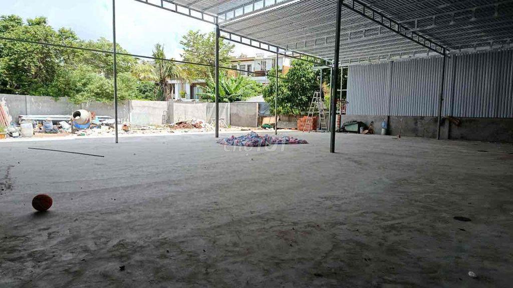 KHO XƯỞNG 1000m NGAY NGÃ 4 BÌNH PHƯỚC CHỢ ĐẦU MỐI KD TỰ DO