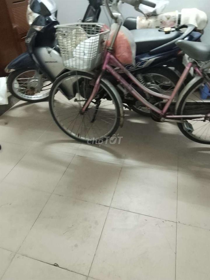 cho thuê nhà hẻm lớn 40m 3 phòng ngủ bùi Đình túy phường Bình thạnh
