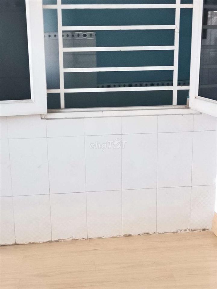 cho thuê phòng 15m Nơ trang Long  WC trong phòng phường Bình thạnh