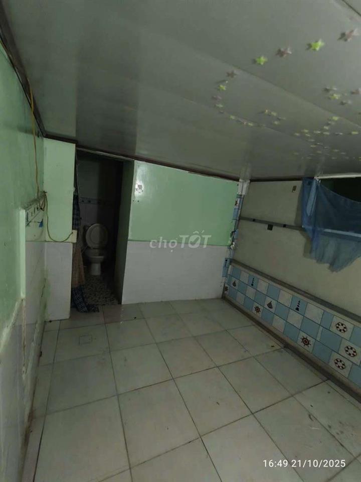 cho thuê phòng WC trong phòng Vũ tùng phường gia định