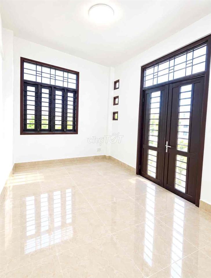 🔥Cho Thuê Villa Ngang 10m, Đường Lê Quang Định, P5, Bình Thạnh