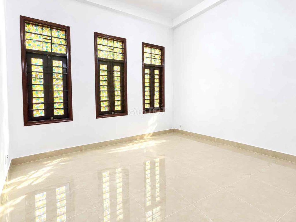 🔥Cho Thuê Villa Ngang 10m, Đường Lê Quang Định, P5, Bình Thạnh