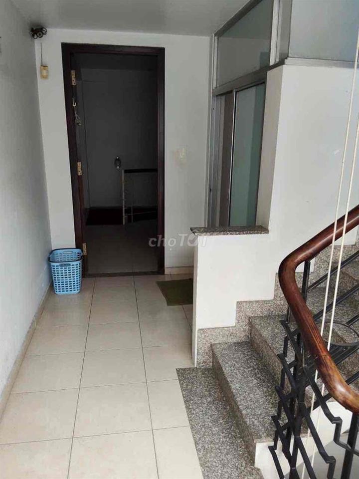 CHO THUÊ NHÀ NGUYÊN CĂN 4 TẦNG – FULL NỘI THẤT – GẦN TRƯỜNG TIỂU HỌC C