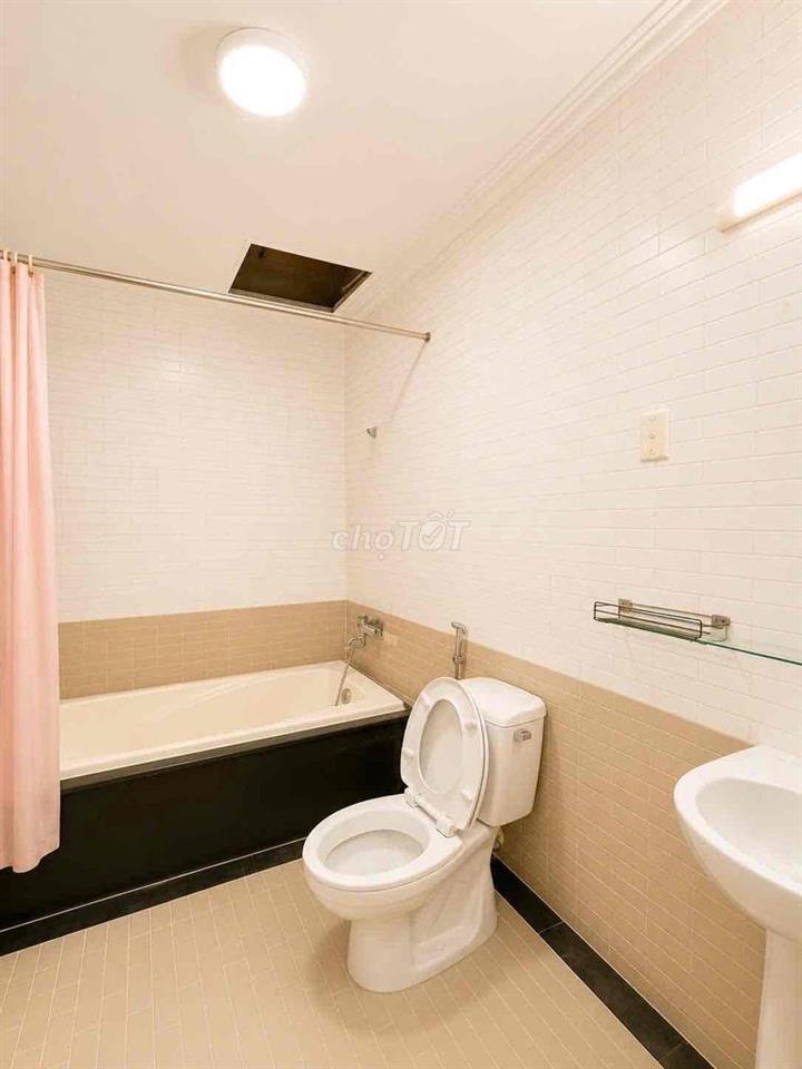 Nhà 11p 11wc
