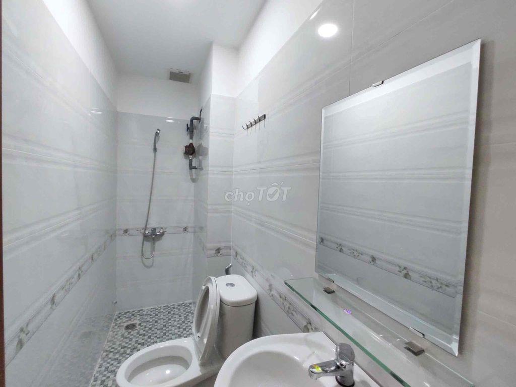 nhà làm CHDV , có hợp tác