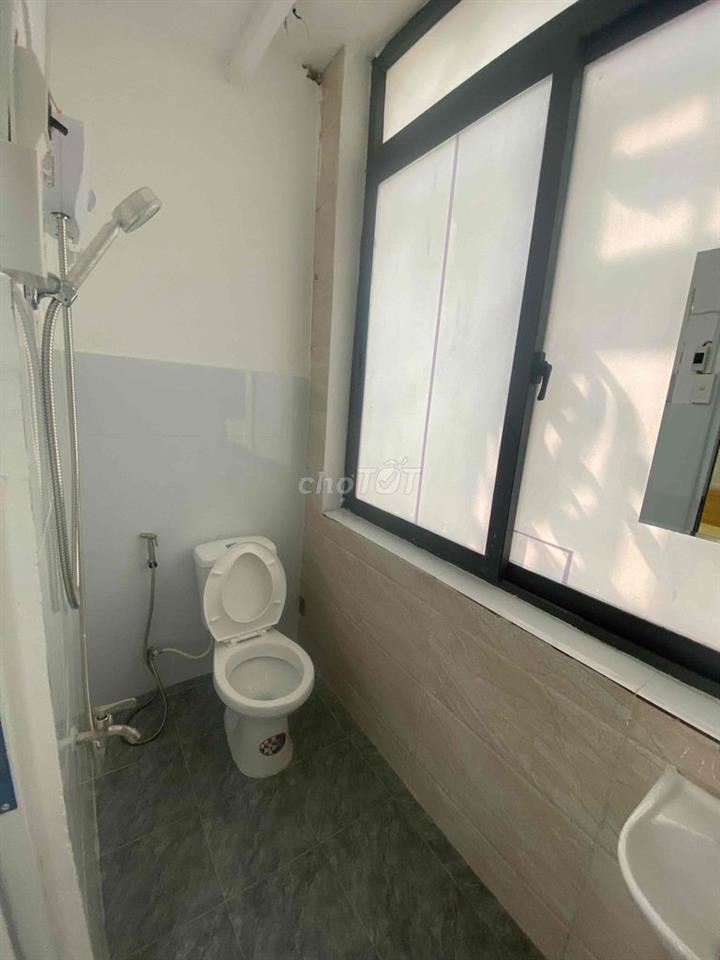 nhà 6 phong 6wc