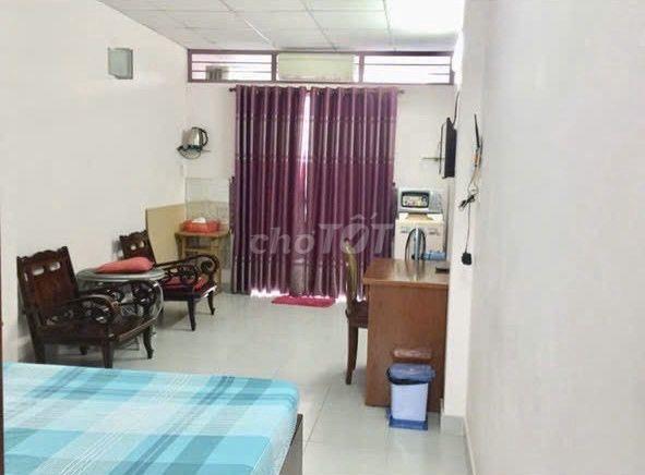 CHO THUÊ NHÀ NGUYÊN CĂN QUẬN 1 - MẶT TIỀN HẺM NGUYỄN THỊ MINH KHAI 