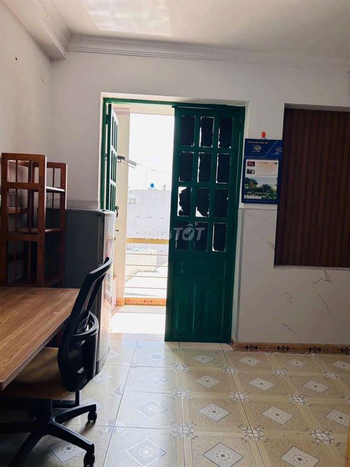 PHÒNG TRỌ CỘNG HÒA