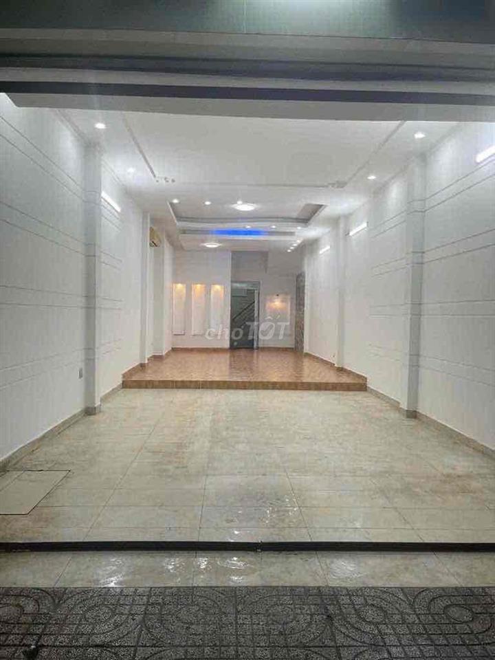 NC mặt tiền Lê Lăng . Tân phú - ( 4,5x22 ) 1 trệt 3 lầu