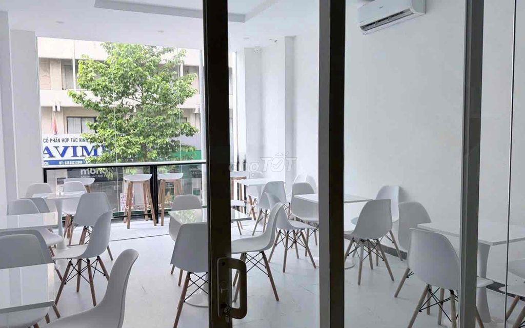 NC Mặt tiền quận 1 ( 1 trệt 3 lầu ) ngang 4,5m