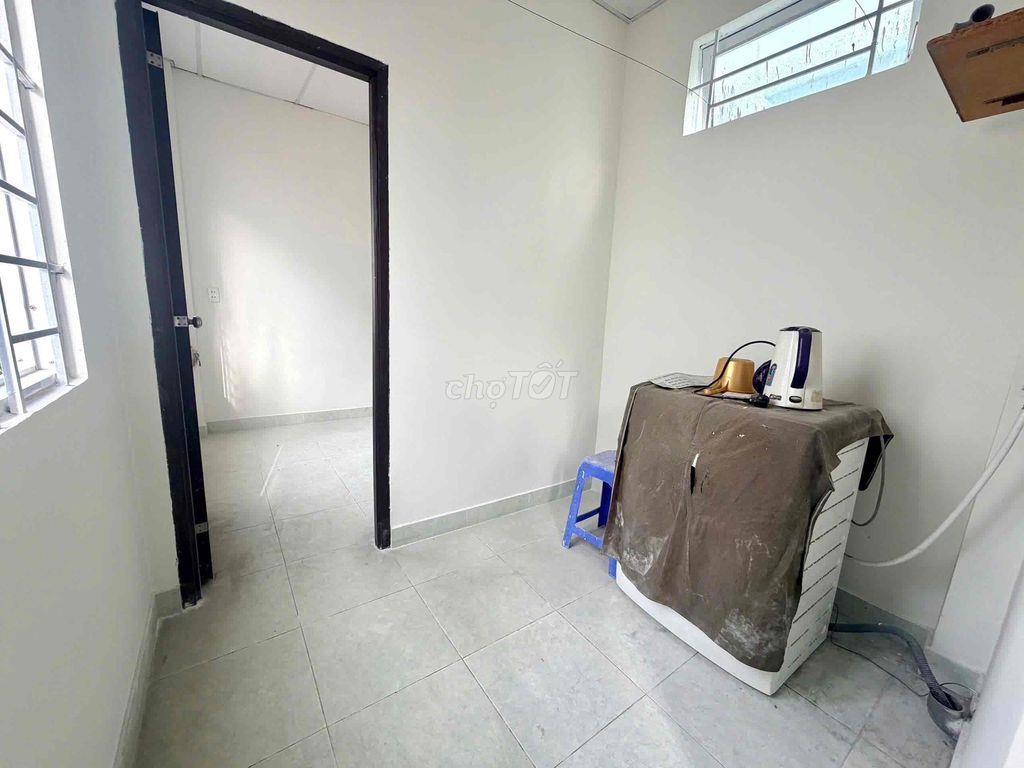 NHÀ 3 TẦNG 4 PHÒNG NGỦ LÊ QUANG ĐỊNH P14 NGAY CHỢ BÀ CHIỂU