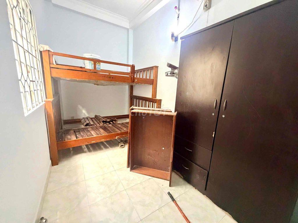 NHÀ 3 TẦNG 4 PHÒNG NGỦ LÊ QUANG ĐỊNH P14 NGAY CHỢ BÀ CHIỂU