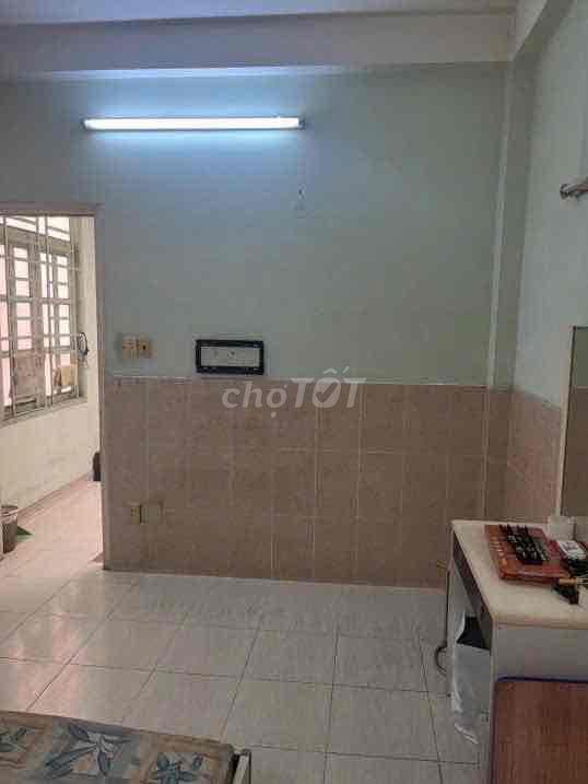 NHÀ 4 TẦNG MẶT TIỀN TRẦN BÌNH TRỌNG CÓ THÊM HẺM PHÍA SAU Q5