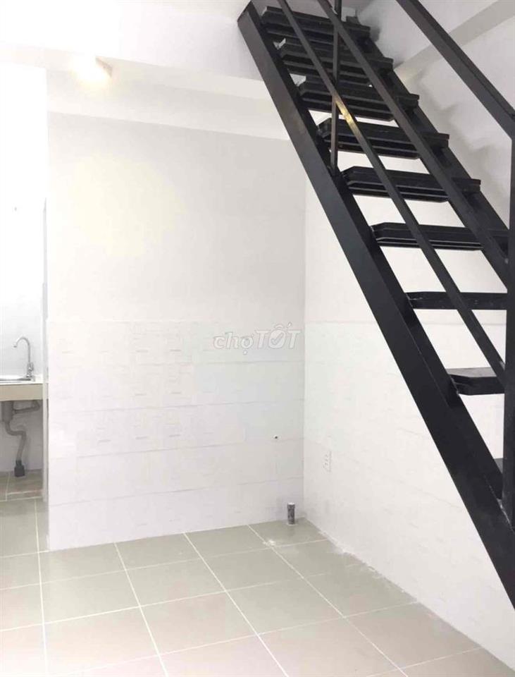 NHÀ 1 TRỆT 1 LẦU HẺM XE HƠI NI SƯ HUỲNH LIÊN P10 TÂN BÌNH