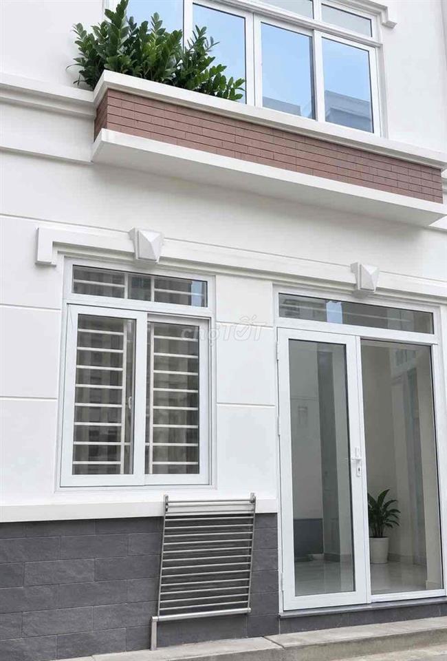 NHÀ 1 TRỆT 1 LẦU THÍCH HỢP VỪA Ở VỪA KINH DOANH