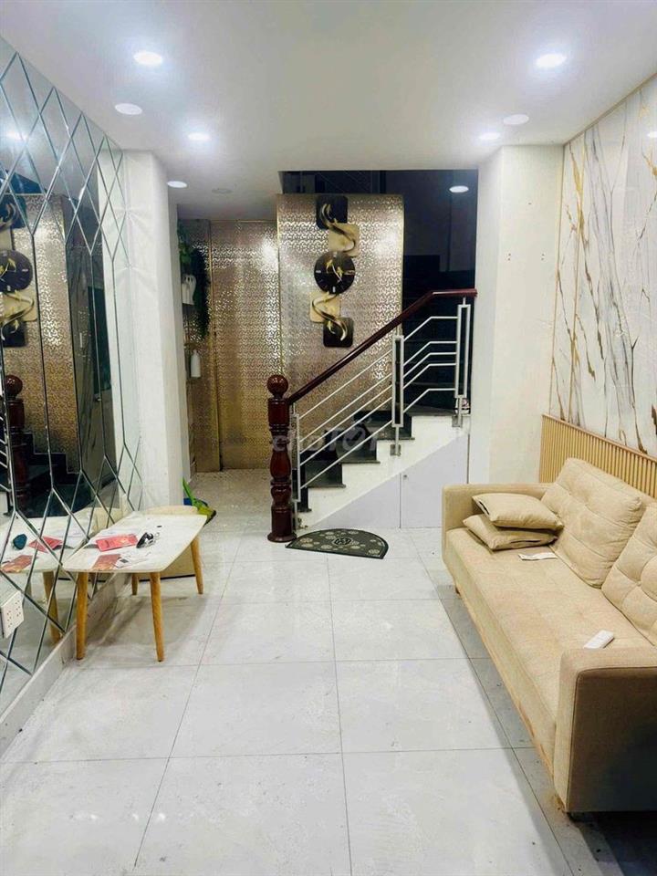 NHÀ 5 TẦNG HẺM XE HƠI NGUYỄN THỊ MINH KHAI Q3